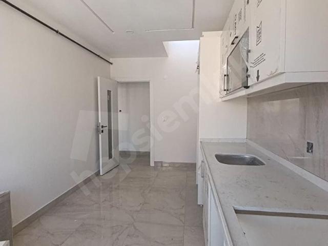 Sahile 500mt. Mesafede 3+1 Otoparklı İskanlı Dubleks Daire