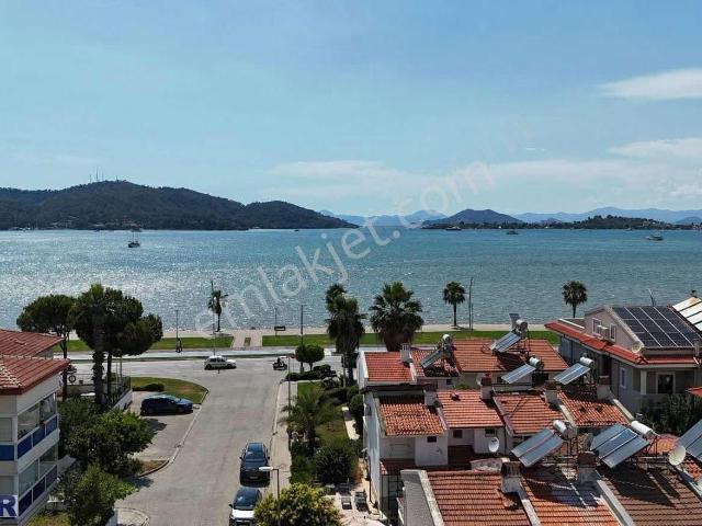 Sahile 50 Mt Bahçeli Villa