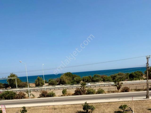 Sahile Komşu, Deniz Manzaralı 3+1 Geniş Satılık Daire