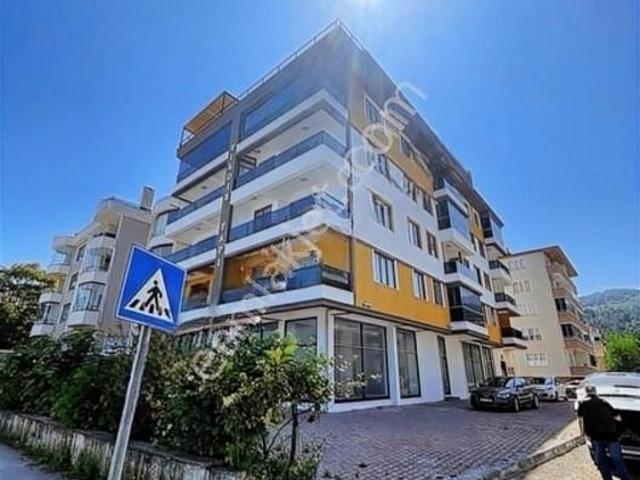 Sahilin En Güzel Yerinde Satılık 2+1 Deniz Manzaralı
