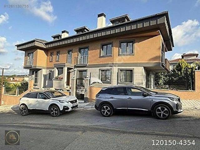 Sahilköyde Deniz Manzaralı 600 m Villa 2 Bağımsız Dubleks