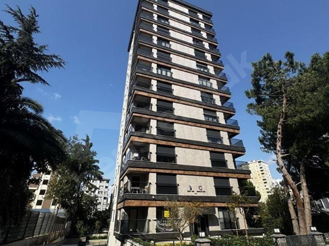 SAHRAYICEDİT'TE YENİ BİNADA 102M NET OTOPARKLI 3+1