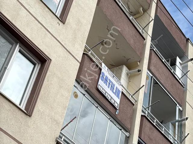 Sait Beyde İci Temiz Satılık Daire