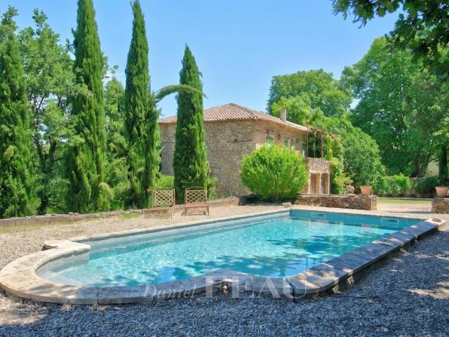 Saignon Authentique mas du XVIIIème siècle 300m² Saignon