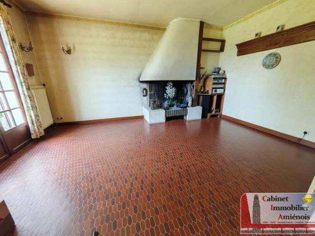 Sains en Amienois: Pavillon 150m2 avec 4 chambres, jardin e