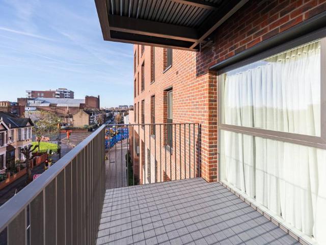 Sainsbury's, 2 10 Myrtle Road, London, E6 1HU, United Kingdom | 2 bed apartment for rent #136868599 | Rentberry