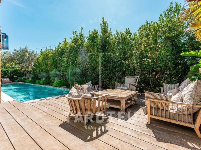Saint Tropez: Villa rénovée, domaine sécurisé 205m² Saint Tropez