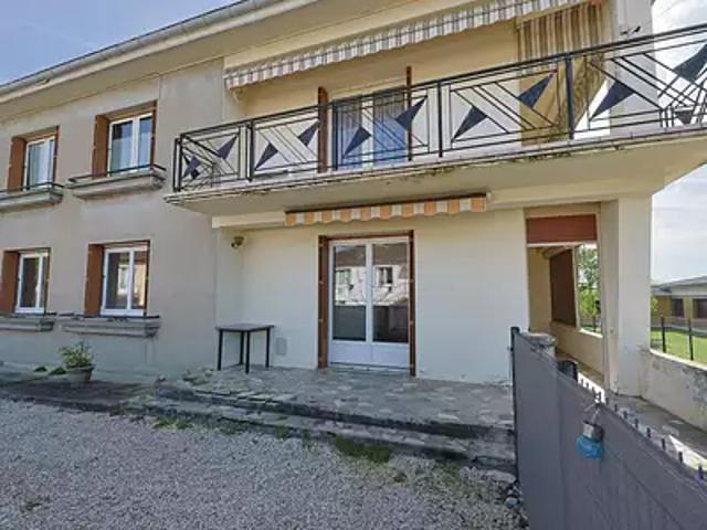 Saint Trivier de Courtes 01560 Achat / Vente appartement 4 pièces t4 terrasse parking