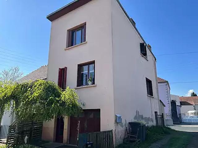 Saint Vallier 71230 Achat / Vente maison 3 pièces t3 au dernier étage