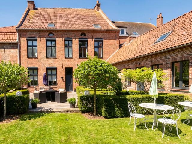 Saint Venant CAMPAGNE BETHUNE HAZEBROUCK Maison à vendre 15 pièces 399 m² 9 chambres dépendance jardin garage piscine parkings