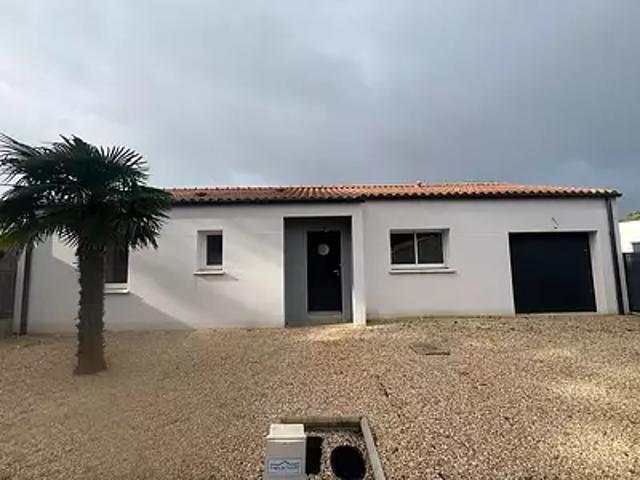 Saint Vincent sur Jard 85520 Achat / Vente maison 4 pièces t4 au dernier étage