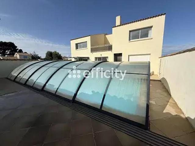 Saint Vincent sur Jard 85520 Achat / Vente maison 9 pièces t9 piscine jardin