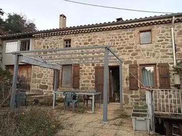 Saint Victor 07410 Achat / Vente maison 4 pièces t4