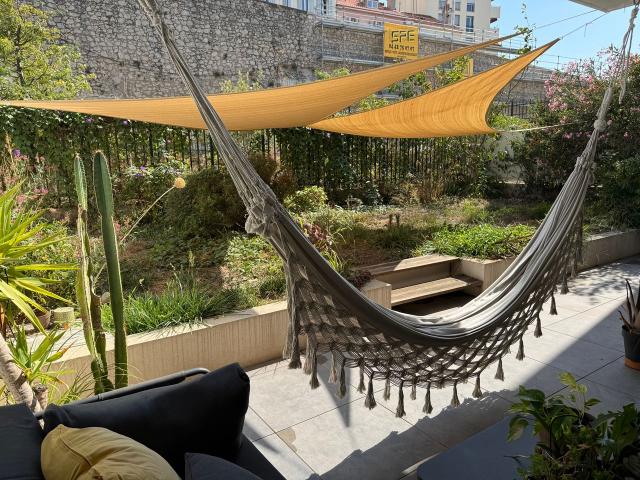 Saint Victor Garden Retreat, Marseille Amsterdam Apartments for Rent