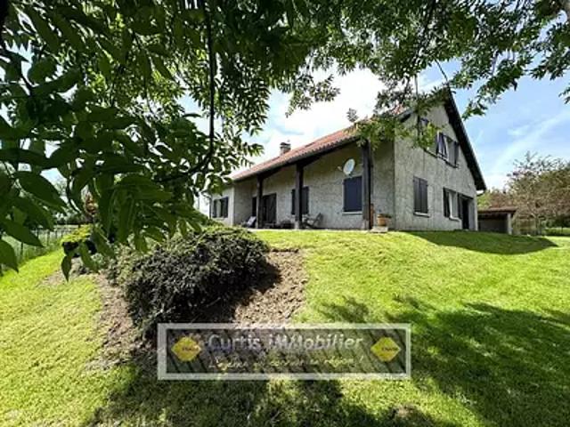 Saint Victor Malescours 43140 Location maison 8 pièces t8 terrasse