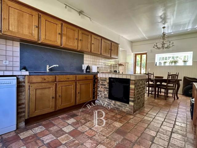 Saint Vrain 91 – Corps de ferme restaurée avec deux grange. 361m² Saint Vrain