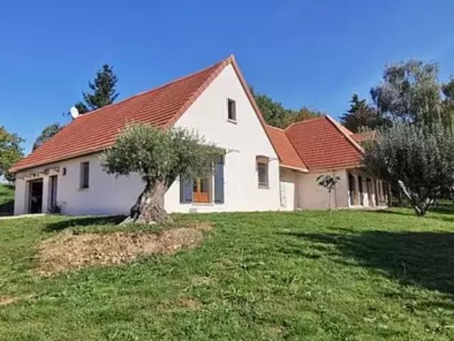 Saint Yrieix la Perche 87500 Achat / Vente maison 7 pièces t7