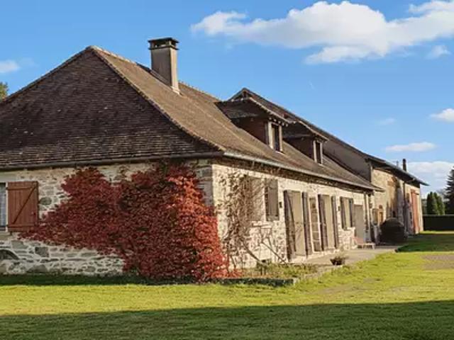 Saint Yrieix la Perche 87500 Achat / Vente maison 7 pièces t7