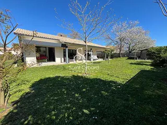 Saint Yrieix sur Charente 16710 Achat / Vente maison 4 pièces t4 au dernier étage parking