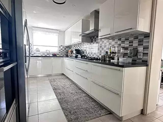 Saint Yrieix sur Charente 16710 Achat / Vente maison 6 pièces t6 au dernier étage parking