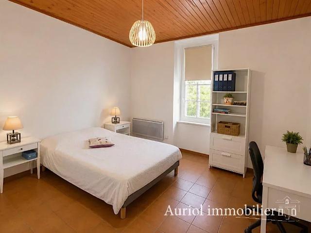 SAINT ZACHARIE Aile de bastide T2/3 avec jardin et garage