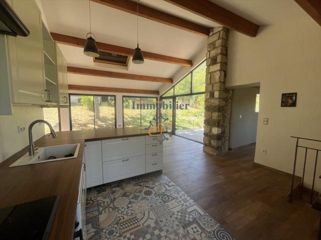 Saint Affrique, Vente maison rénovée avec terrain attenant. 115m² Saint Affrique