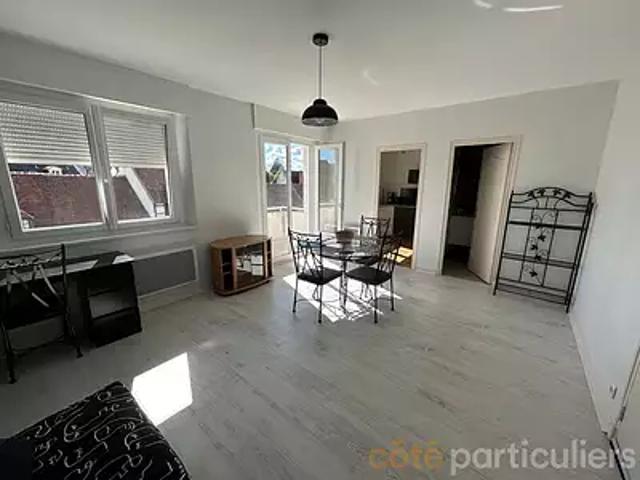 Saint Amand Montrond 18200 Achat / Vente appartement 1 pièce t1 au dernier étage