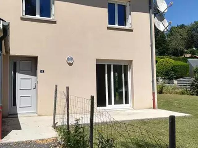 Saint Amans des Cots 12460 Location maison 4 pièces t4 terrasse