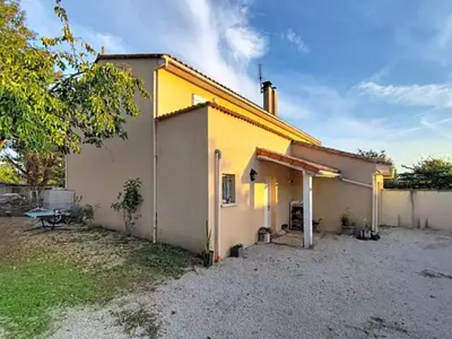 Saint Amant de Boixe 16330 Achat / Vente maison 4 pièces t4 jardin cave