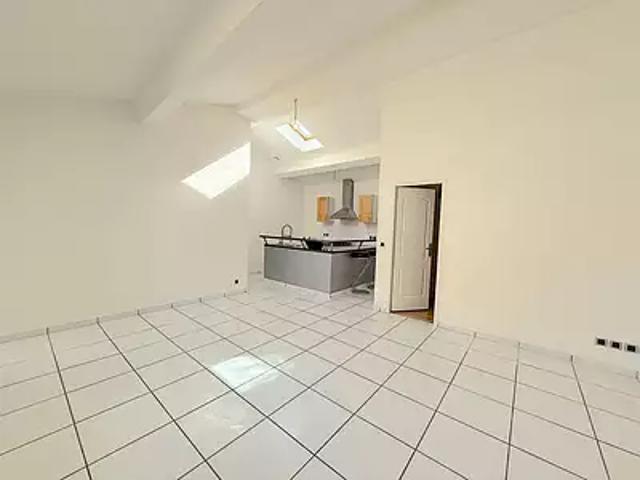 Saint André de Cubzac 33240 Location appartement 3 pièces t3 cave parking