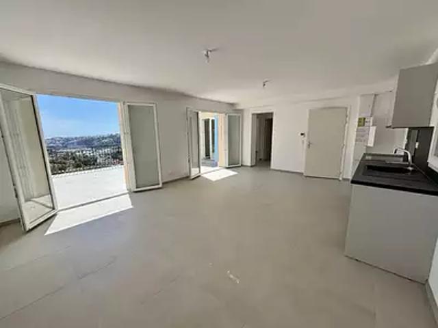 Saint André de la Roche 06730 Location appartement 2 pièces t2