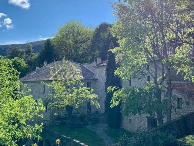 Saint André de Majencoules Propriété de prestige 47 pièces 1 281 m2 plus de 14 hectares