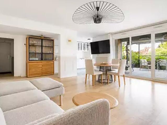 Saint André lez Lille 59350 Achat / Vente appartement 5 pièces t5 terrasse cave