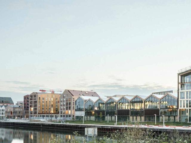 Saint André lez Lille bords de Deûle proche centre