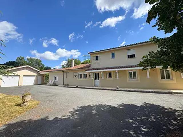Saint Antoine de Ficalba 47340 Achat / Vente maison 9 pièces t9 jardin terrasse