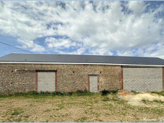 SAINT ARNOULT DES BOIS 28 Grange de 220 m²