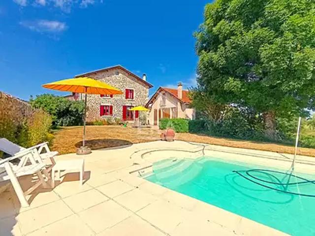 Saint Arcons de Barges 43420 Achat / Vente maison 7 pièces t7 piscine parking