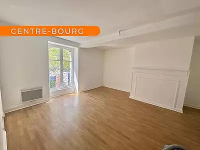 Saint Aubin du Cormier 35140 Location appartement 3 pièces t3 au dernier étage