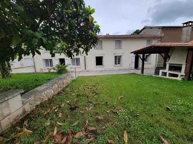 Saint Aulaye Puymangou 24410 Achat / Vente maison 7 pièces t7 terrasse parking