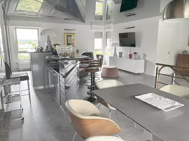 Saint Avold 57500 Achat / Vente appartement 6 pièces t6 au dernier étage terrasse