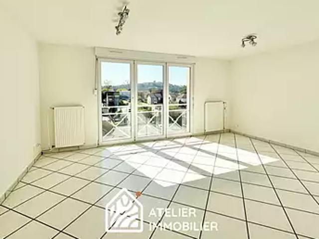 Saint Avold 57500 Location appartement 4 pièces t4 au dernier étage cave