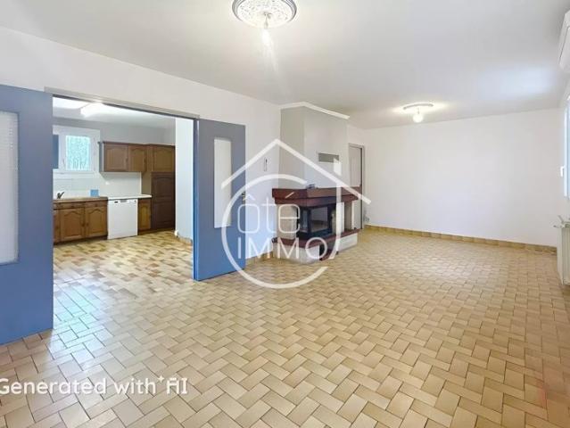 Saint Avit Saint Nazaire: Maison familiale avec fort potentiel sur grand terrain