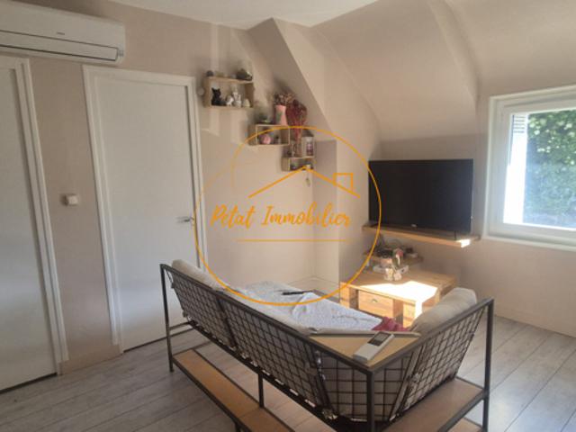 SAINT AY Appartement type 3 pièces