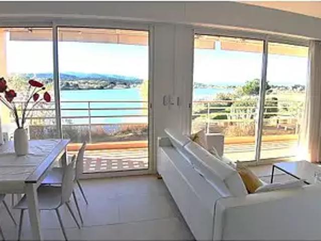 Saint Aygulf 83370 Achat / Vente appartement 2 pièces t2 terrasse parking