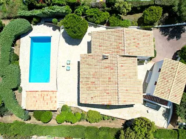 Saint Aygulf 83370 Achat / Vente maison 5 pièces t5 au dernier étage piscine