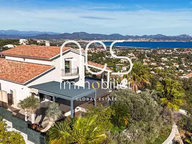 Saint Aygulf 83370 Achat / Vente maison 5 pièces t5 piscine parking