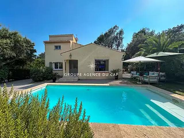 Saint Aygulf 83370 Achat / Vente maison 5 pièces t5 piscine terrasse