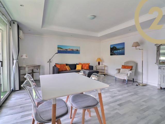 VENTE EN EXCLUSIVITE SAINT AYGULF T3 de 67m2 avec stationnement au centre du quartier de Saint Aygulf
