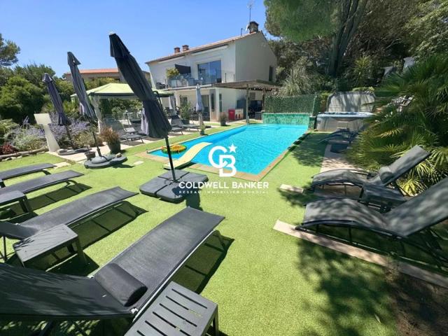 Saint Aygulf, Villégiature de prestige en bord de mer