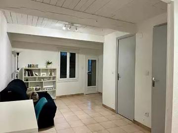 Saint Bauzille de Montmel 34160 Location maison 2 pièces t2 terrasse